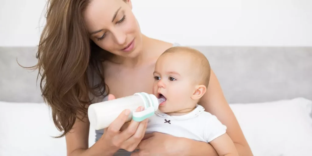 Bottle-Feeding Made Simple: A Parent’s Guide Bottle-Feeding Made Simple: A Parent’s Guide
